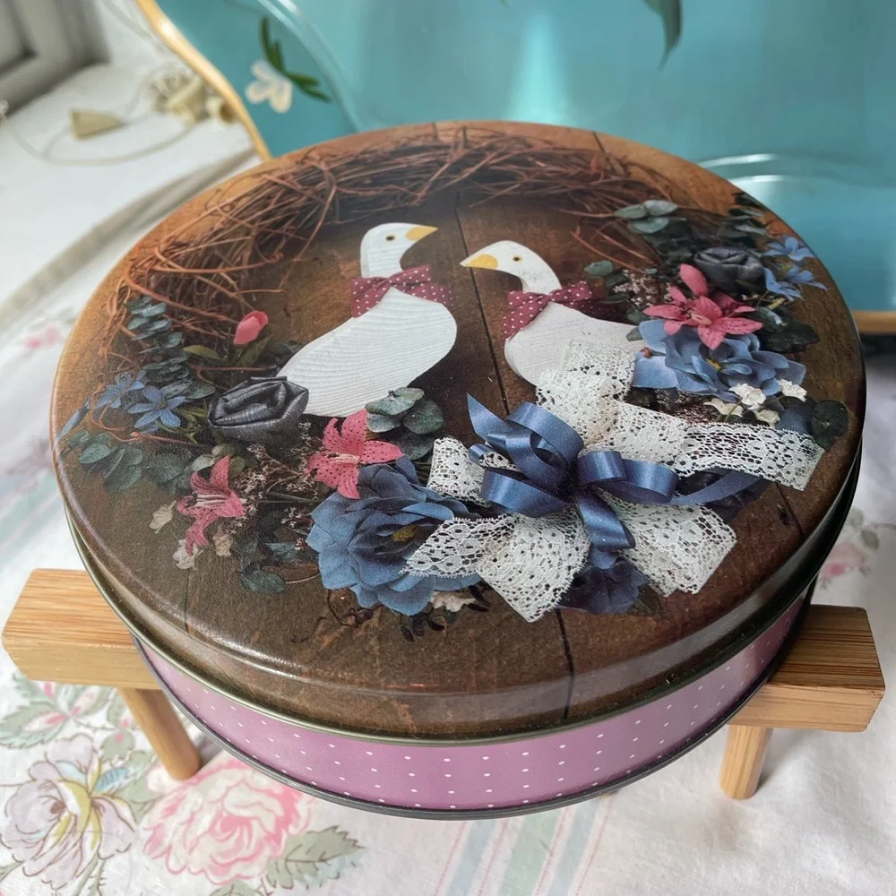 Vintage 90s Goose Print Round Tin Box Canister Farmhouse Cottagecore Grandmacore